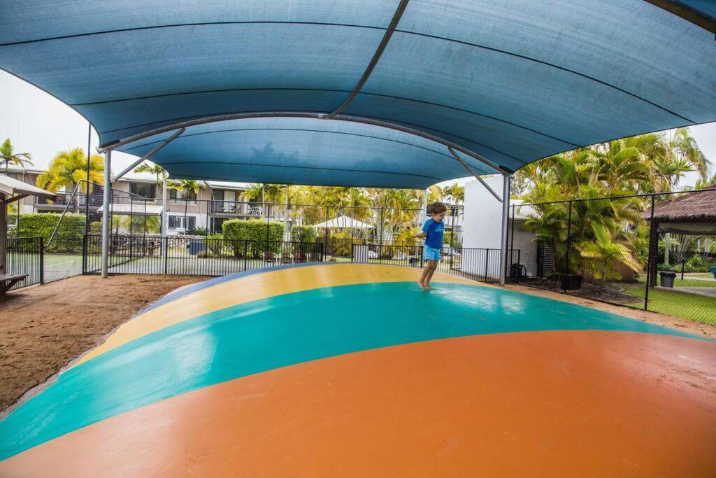 Sun Drenched Unit In Noosaville Buitenkant foto